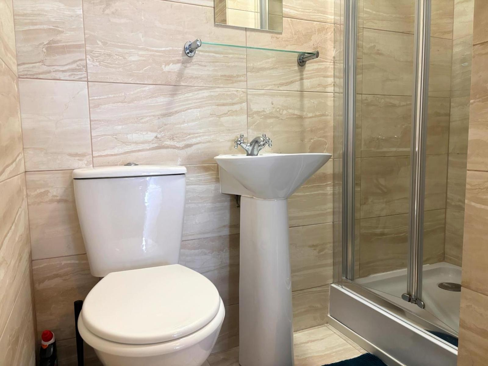 Shirley Apartments, Cozy Studio, Self Check In, 10 Min Drive To City Centre, Walking To Redbridge Train Station Southampton Kültér fotó